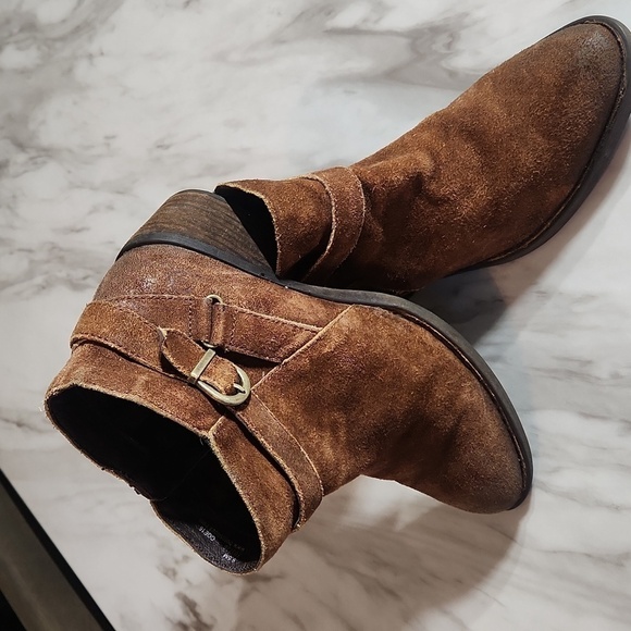 Born suede boots size 9.5 - Picture 3 of 7